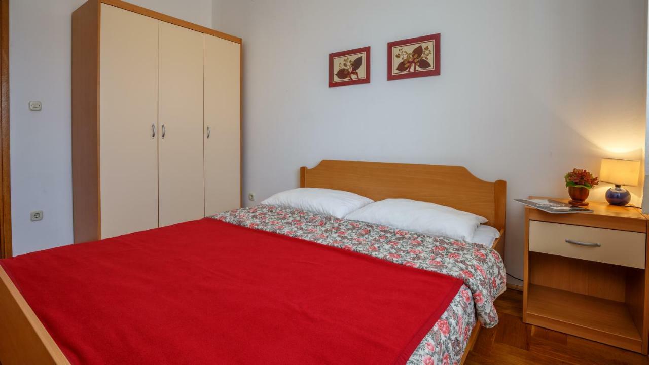 Apartment Josephine 2 Malinska Exterior photo